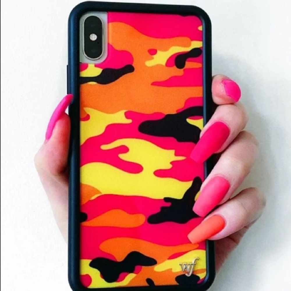 wildflower xr neon camo case